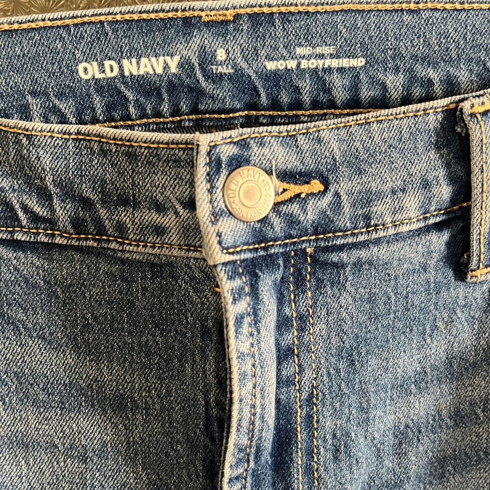 Old Navy Mid Rise Wow Boyfriend 8 Tall - Picture 3 of 5